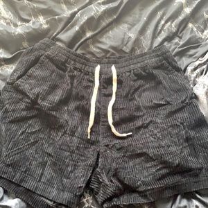 Urban outfitters man shorts
